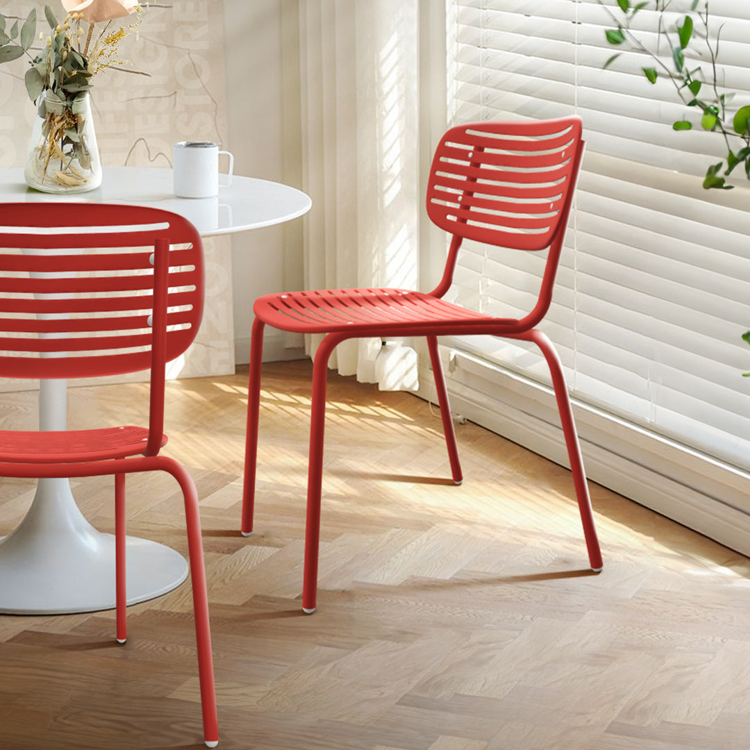 Silla Mom Roja, EMU